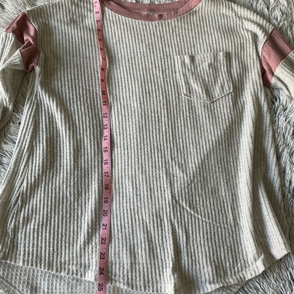 VEUC SO Gray and Pink Long Sleeve Shirt - Picture 4 of 6